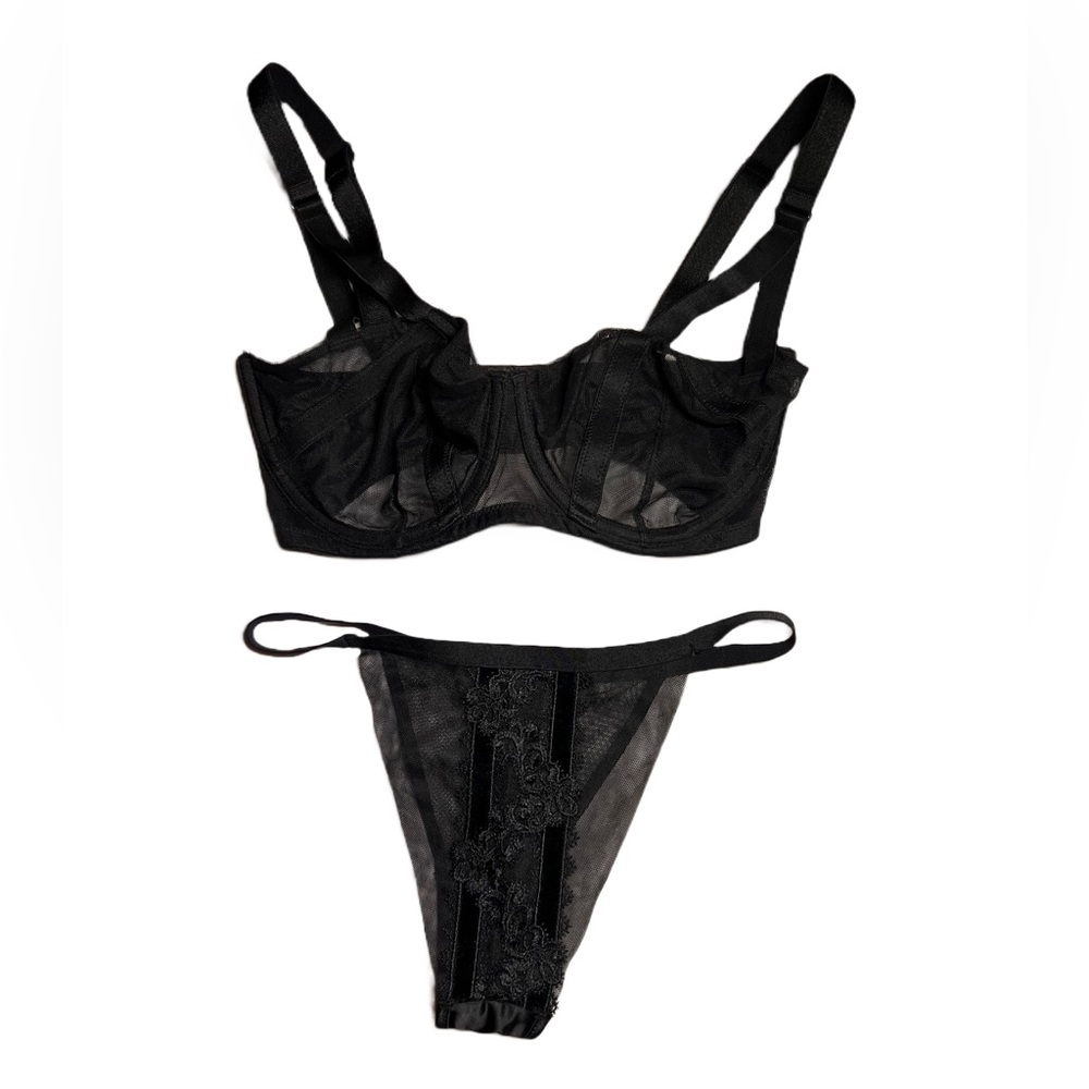 Mesh black stripe set size small